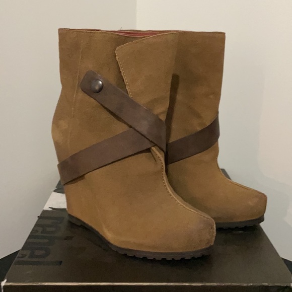 Brand new with box - Picture 3 of 3